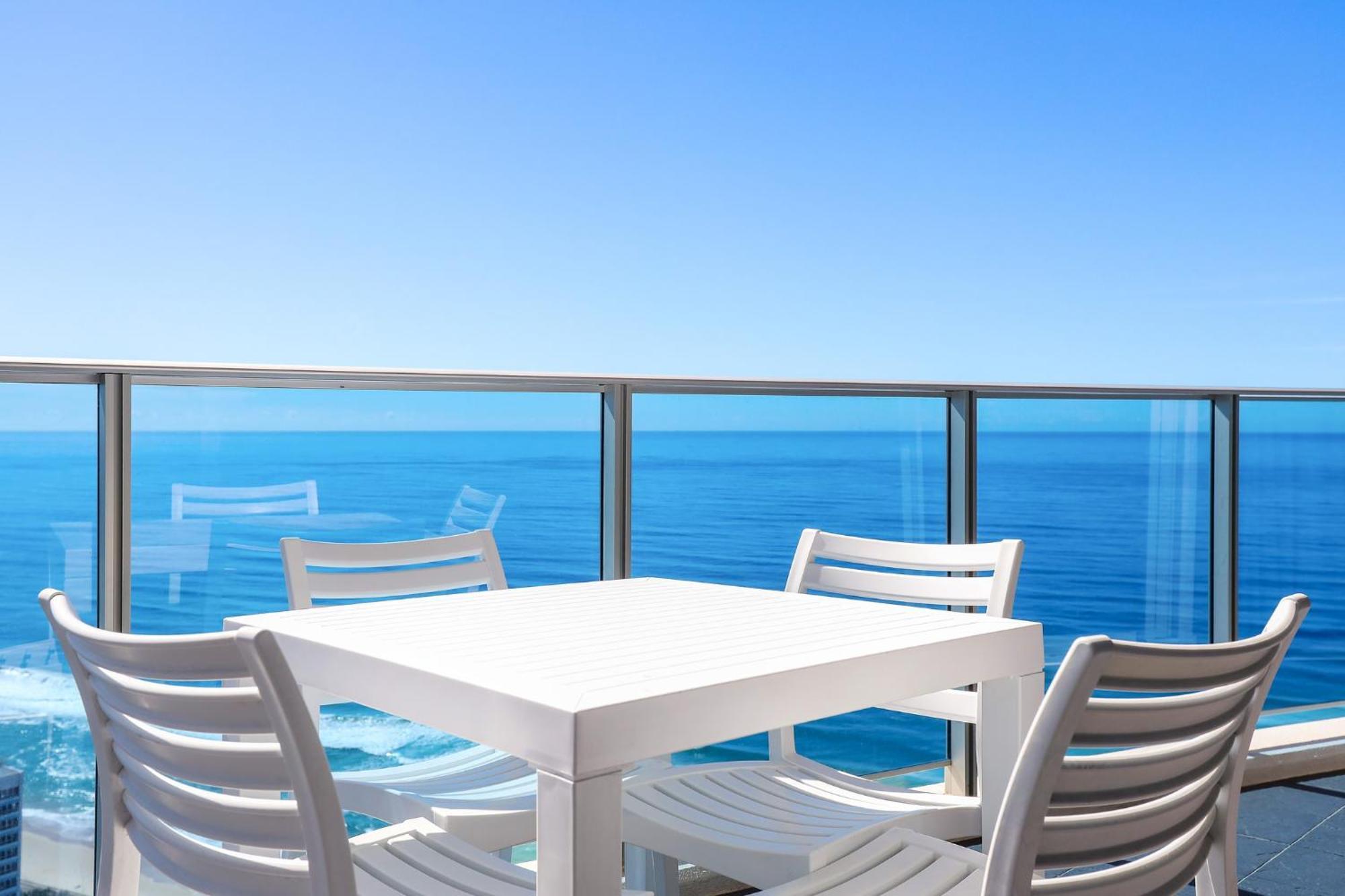 Number 1 H Residences - Wifi, Parking & More By Gold Coast Holidays المظهر الخارجي الصورة
